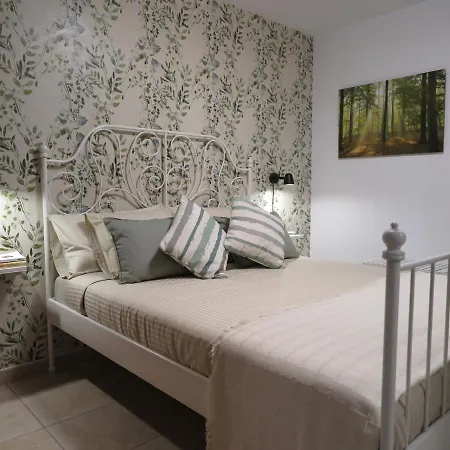 Geranios 21 Tenerife * Costa del Silencio