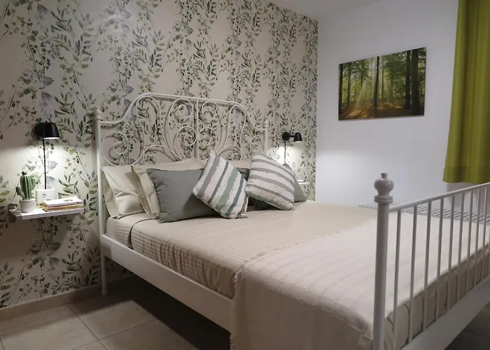 Geranios 21 Tenerife * Costa del Silencio